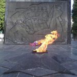 І знову покликала пам'ять