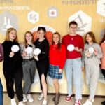 Той, хто не знає іноземної мови, той не знає своєї власної»